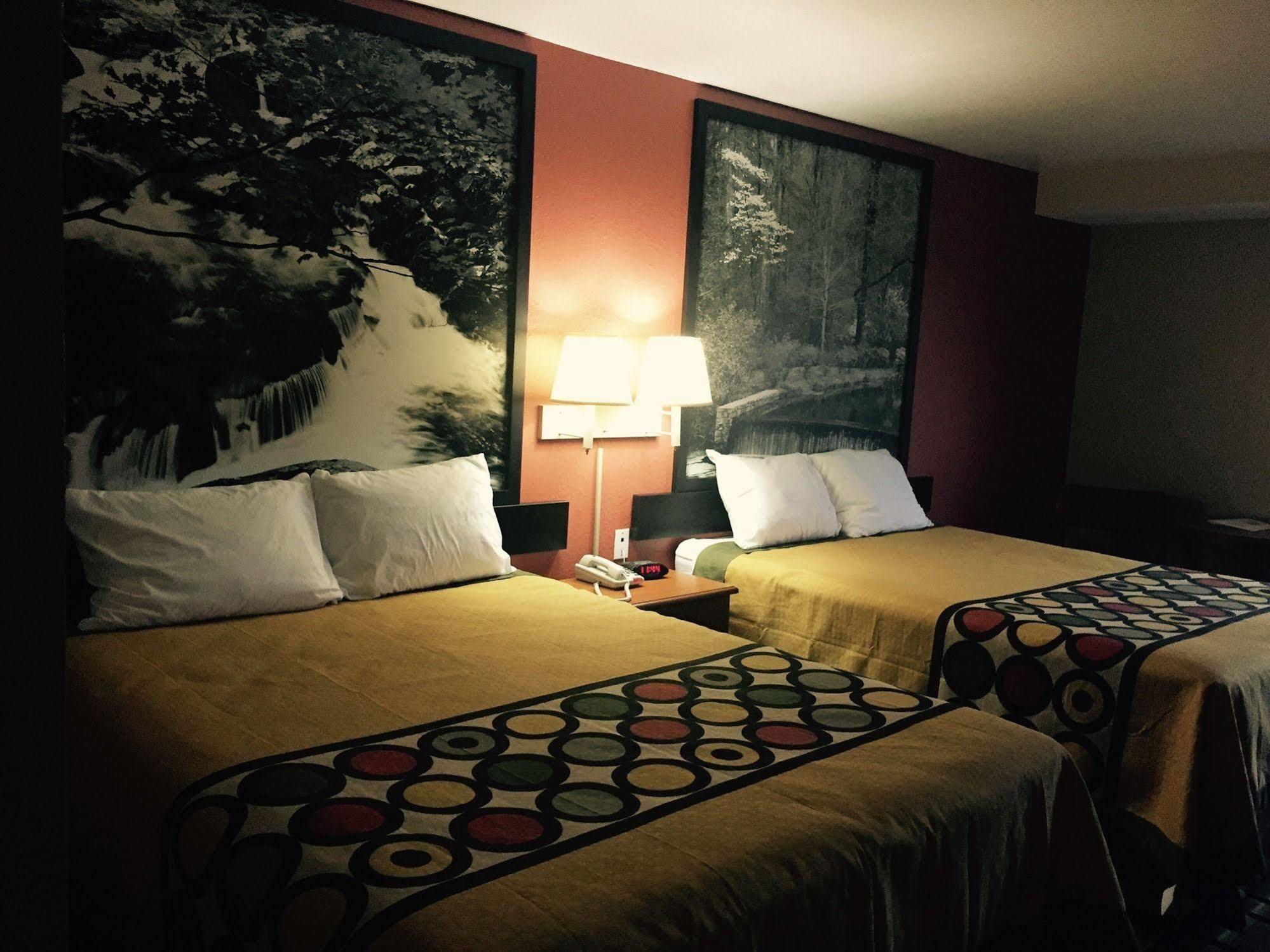 Super 8 by Wyndham Crossville TN Eksteriør bilde