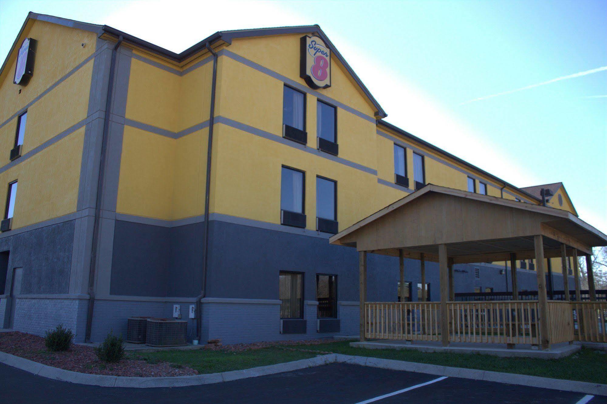 Super 8 by Wyndham Crossville TN Eksteriør bilde